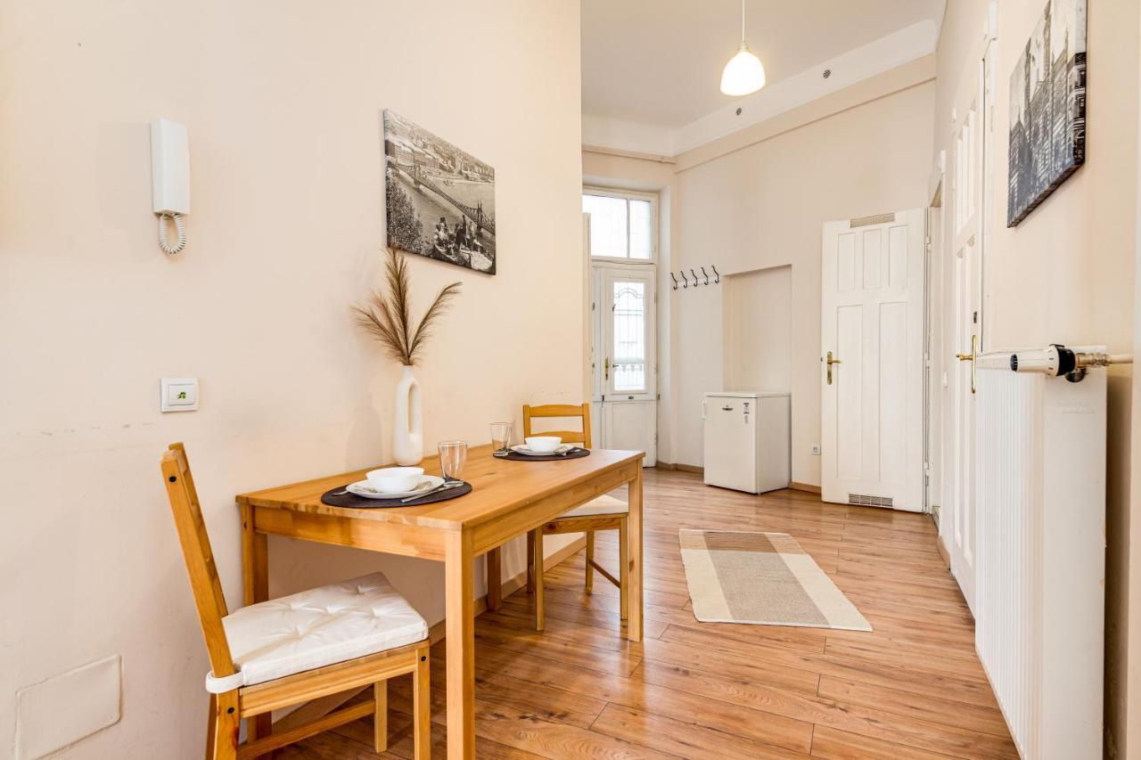 Vintage Apartment In The Jewish Quarter Budapest Esterno foto